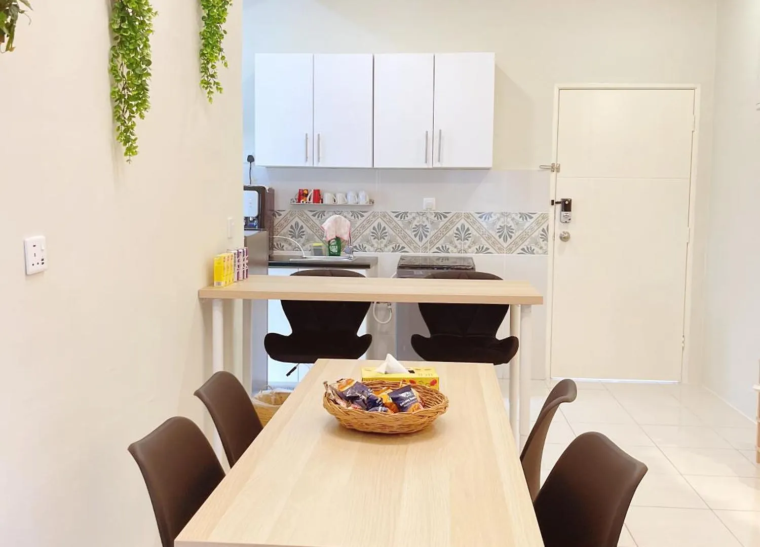 The Floral Dawn Anderson Apartment Kampong Simee